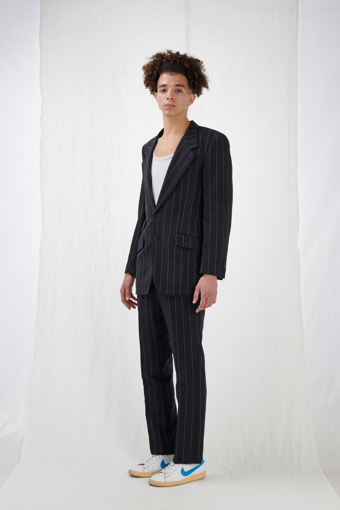 UNMIXO PINSTRIPE SUIT