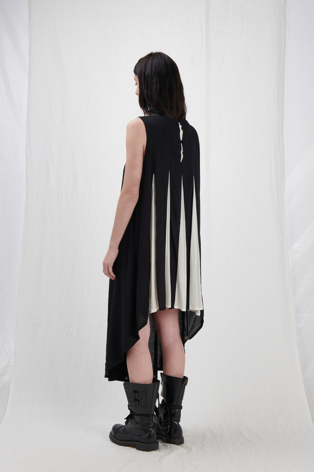 BLACK AND WHITE PANEL DRESS