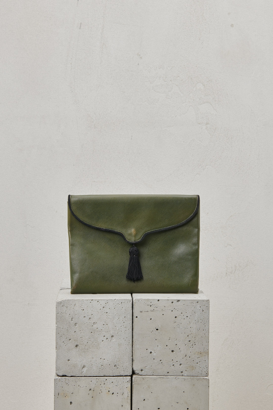 GREEN SAFFIANO ENVELOPE