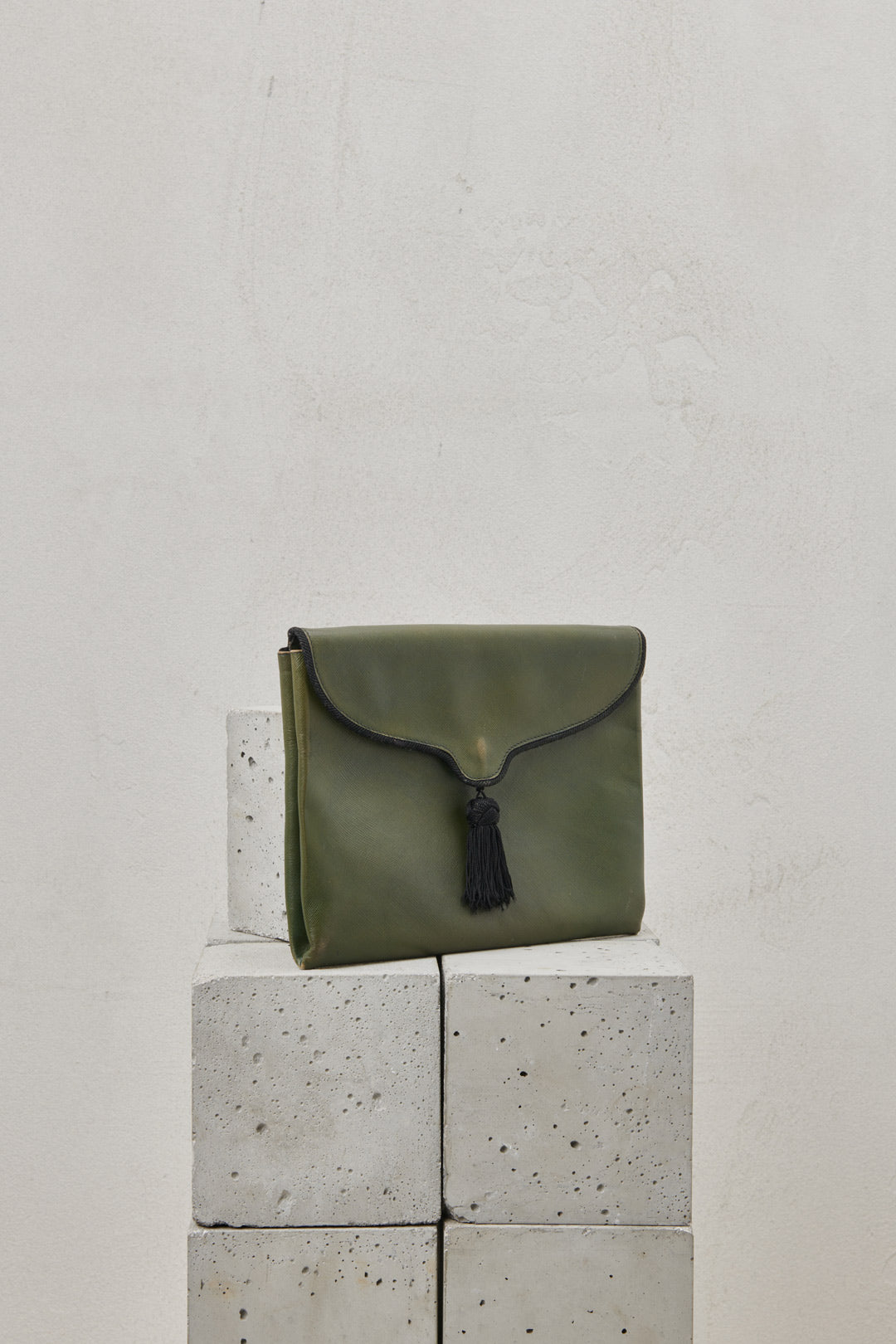 GREEN SAFFIANO ENVELOPE