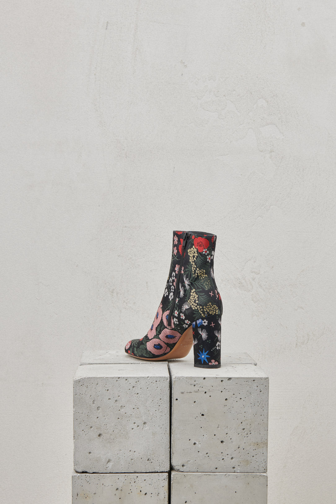 ANKLE BOOT WITH FLORAL EMBROIDERY