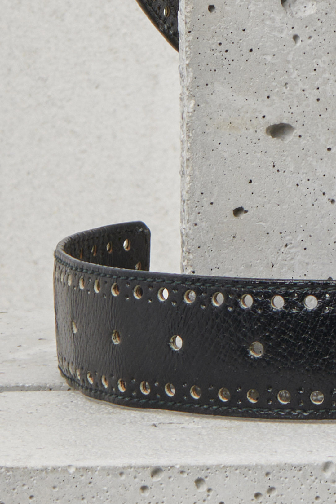 HAMMERED LEATHER BELT