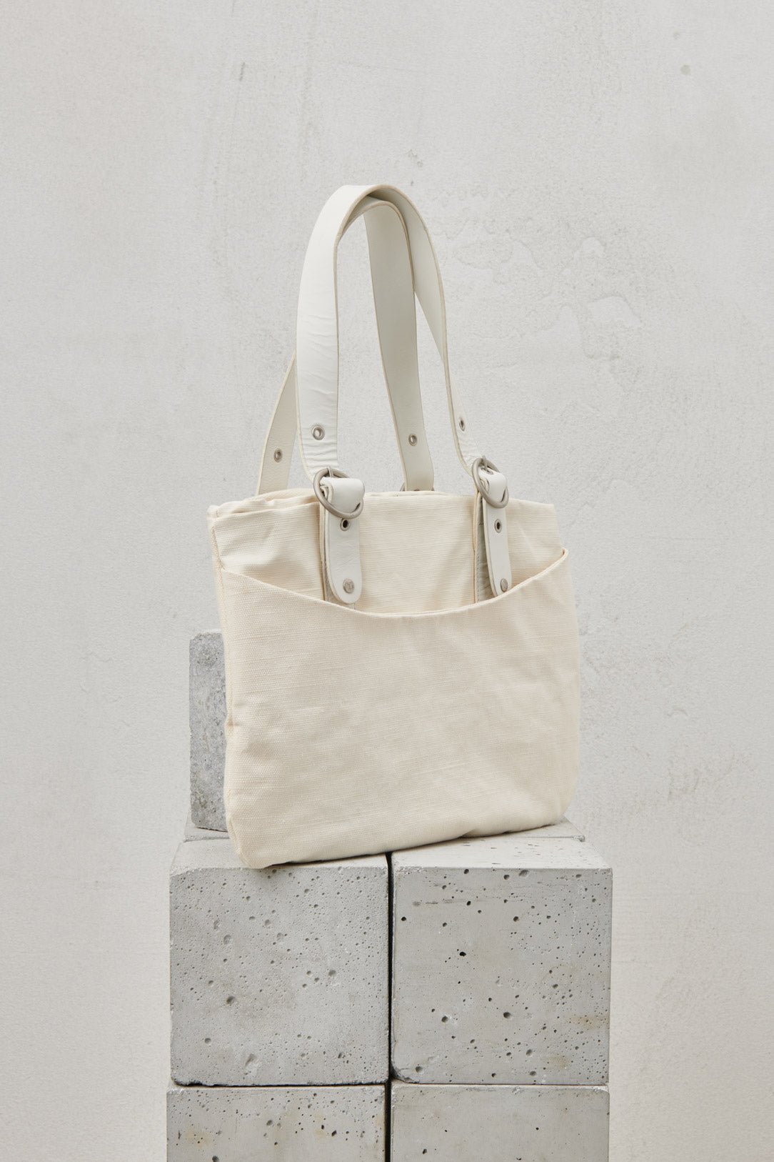 CREAM SHOULDER BAG