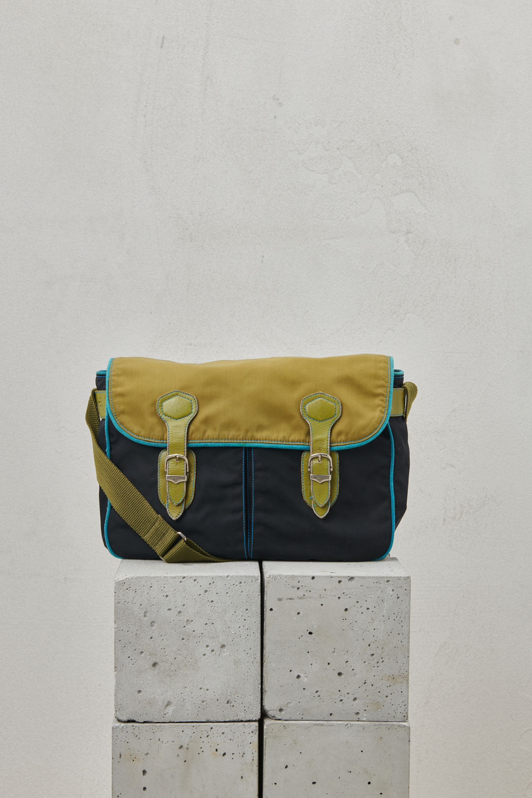 BORSA MODELLO POSTINO VERDE E BLU