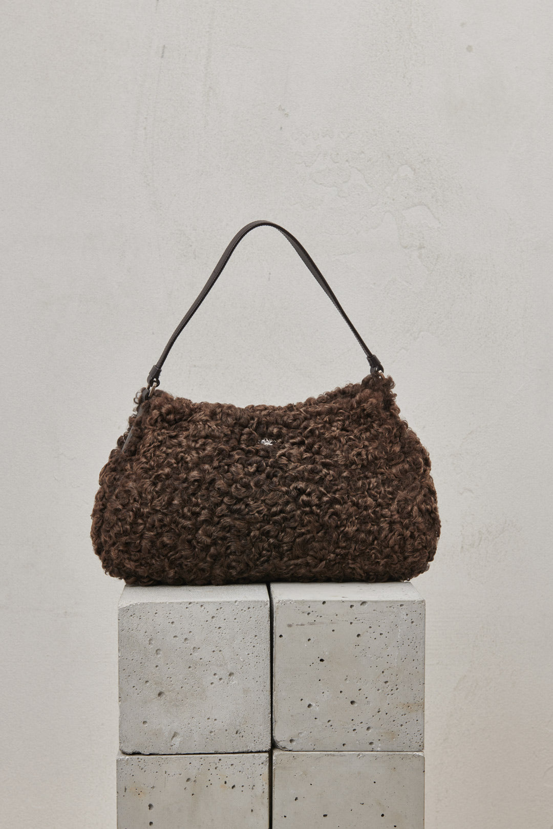 EBONY WOOL BAG