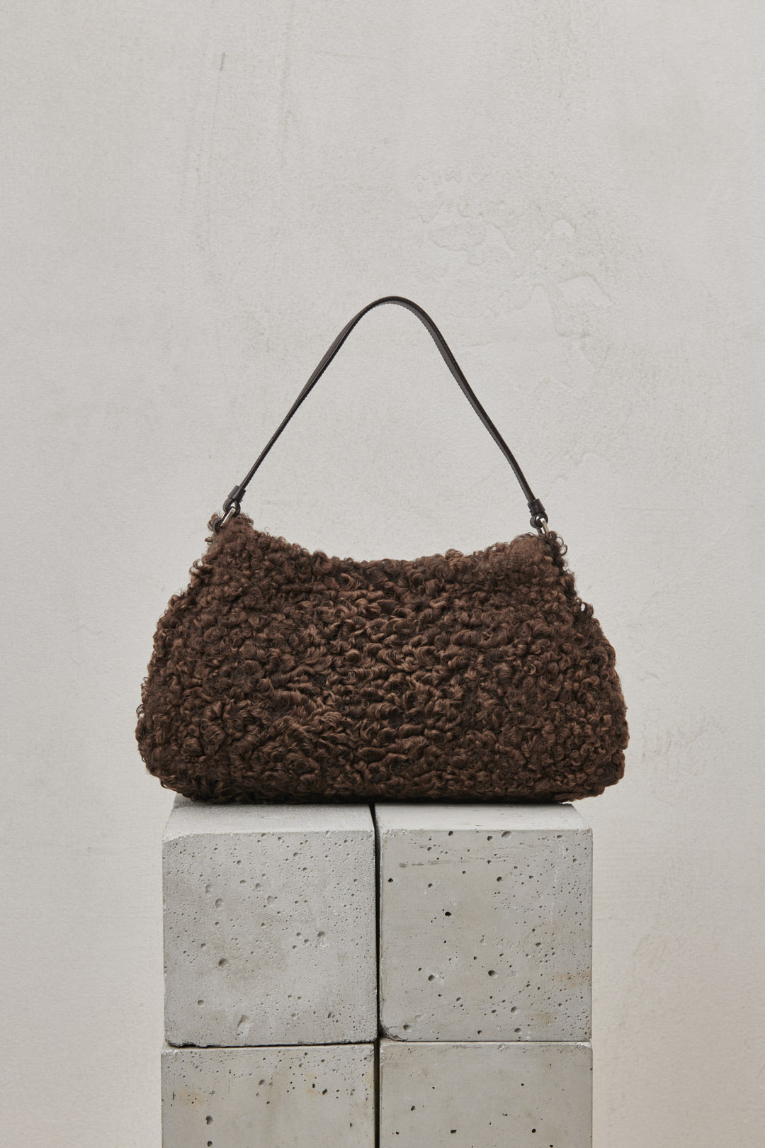 EBONY WOOL BAG