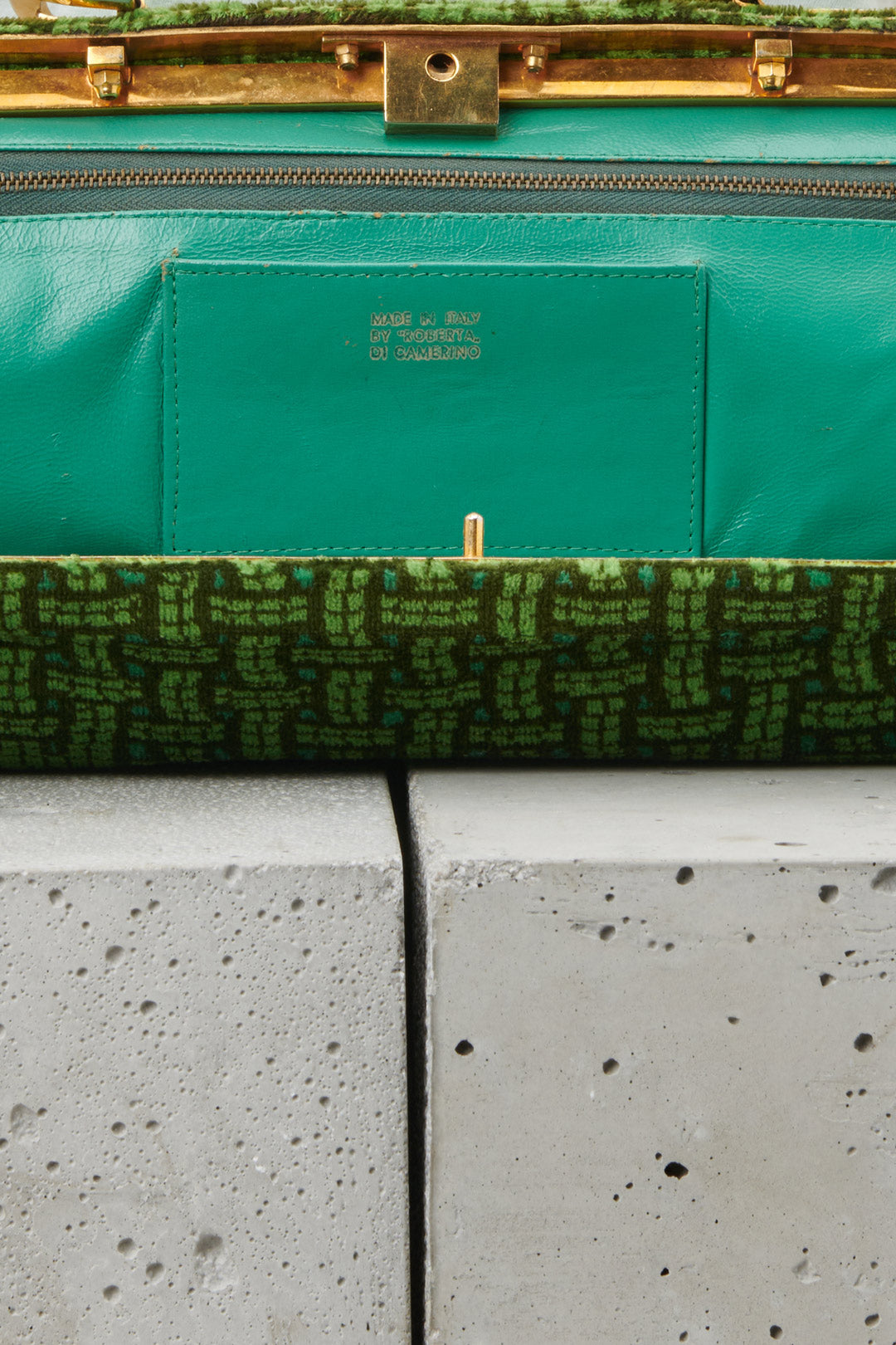 70'S GREEN VELVET BAG