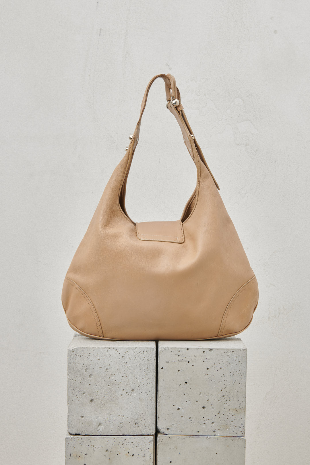 MEZZALUNA BAG IN LIGHT NAPPA