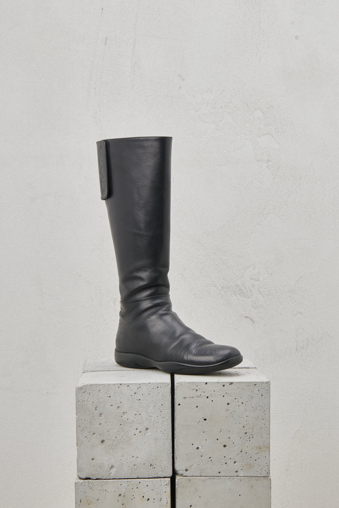 ICONIC BLACK LEATHER BIKER BOOT