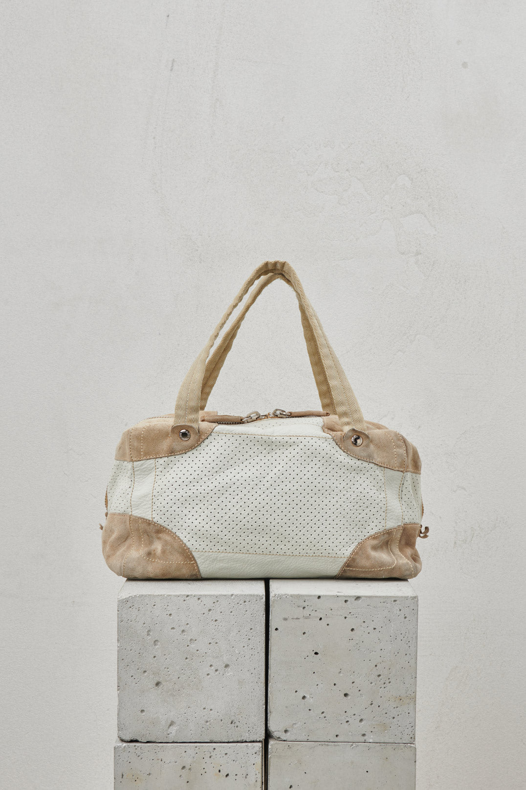 PERFORATED WHITE LEATHER AND SUEDE BAG