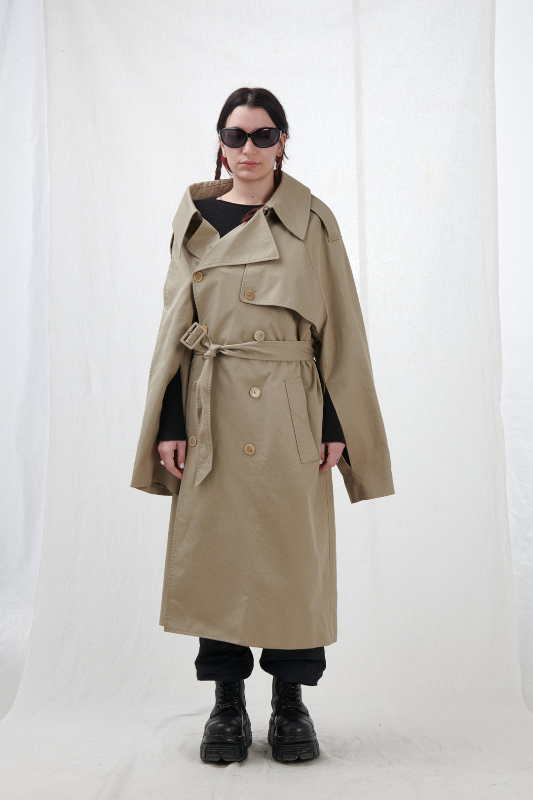 OFF SHOULDER DECONSTRUCTED TRENCH