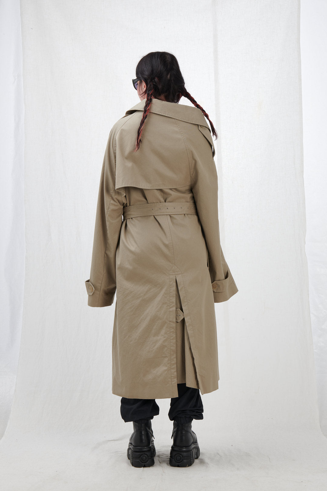 OFF SHOULDER DECONSTRUCTED TRENCH