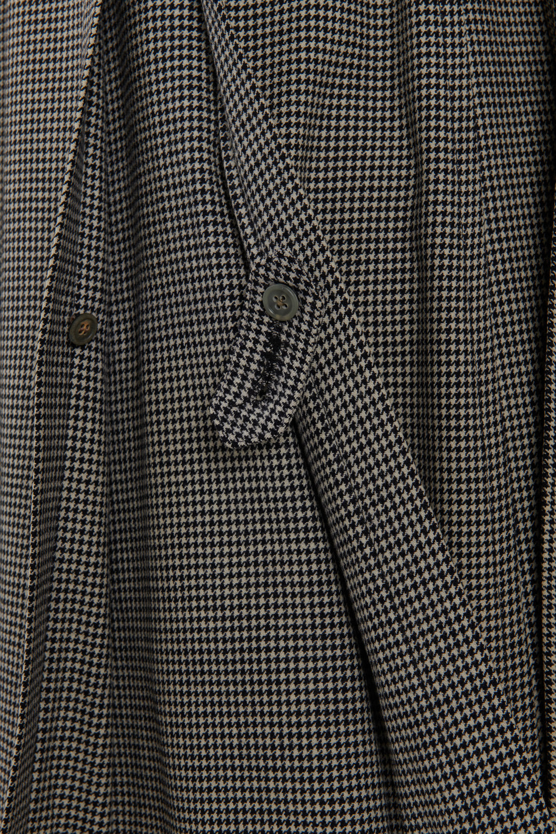 HOUNDSTOOTH TRENCH