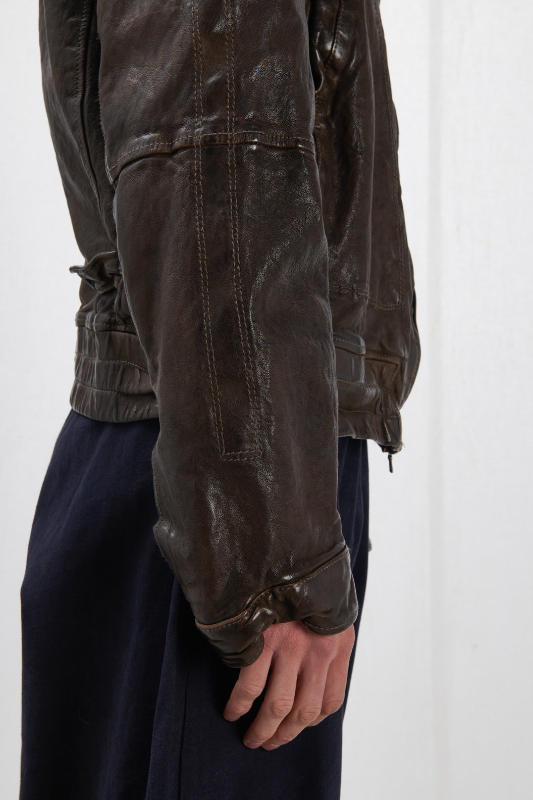 DARK BROWN LEATHER JACKET