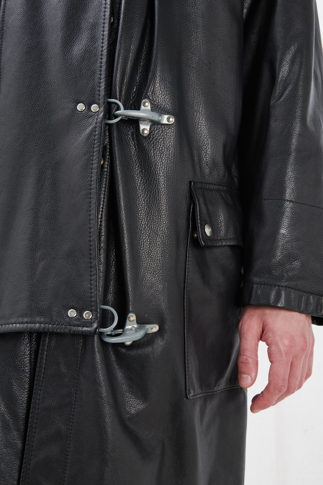 BLACK LEATHER COAT