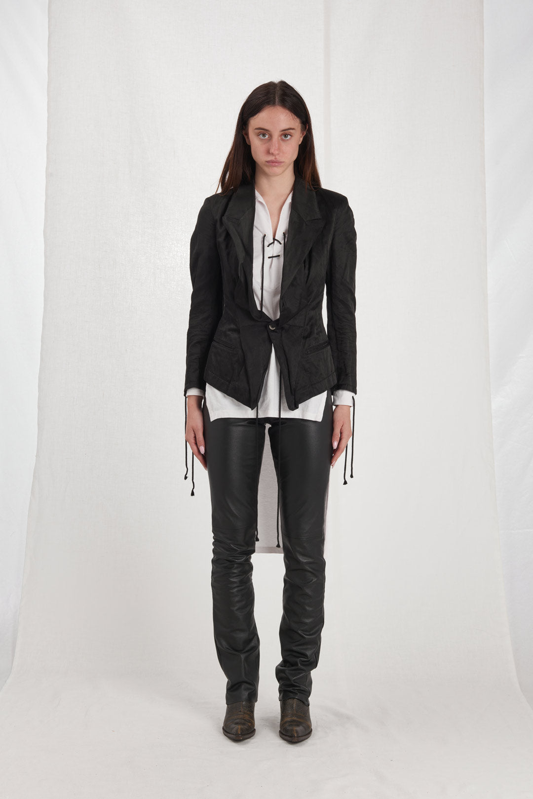 FITTED JACKET WITH DRAPING