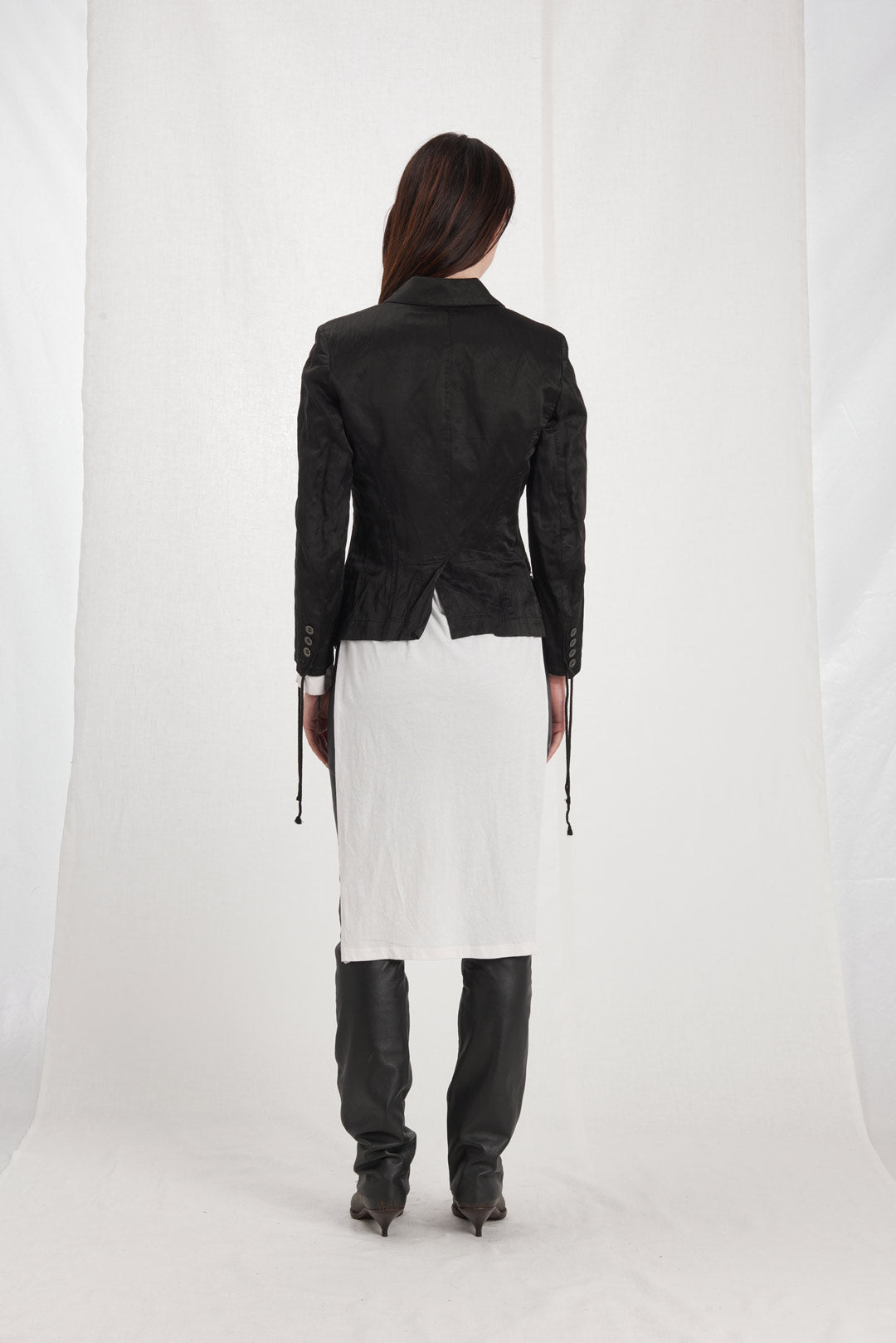 FITTED JACKET WITH DRAPING