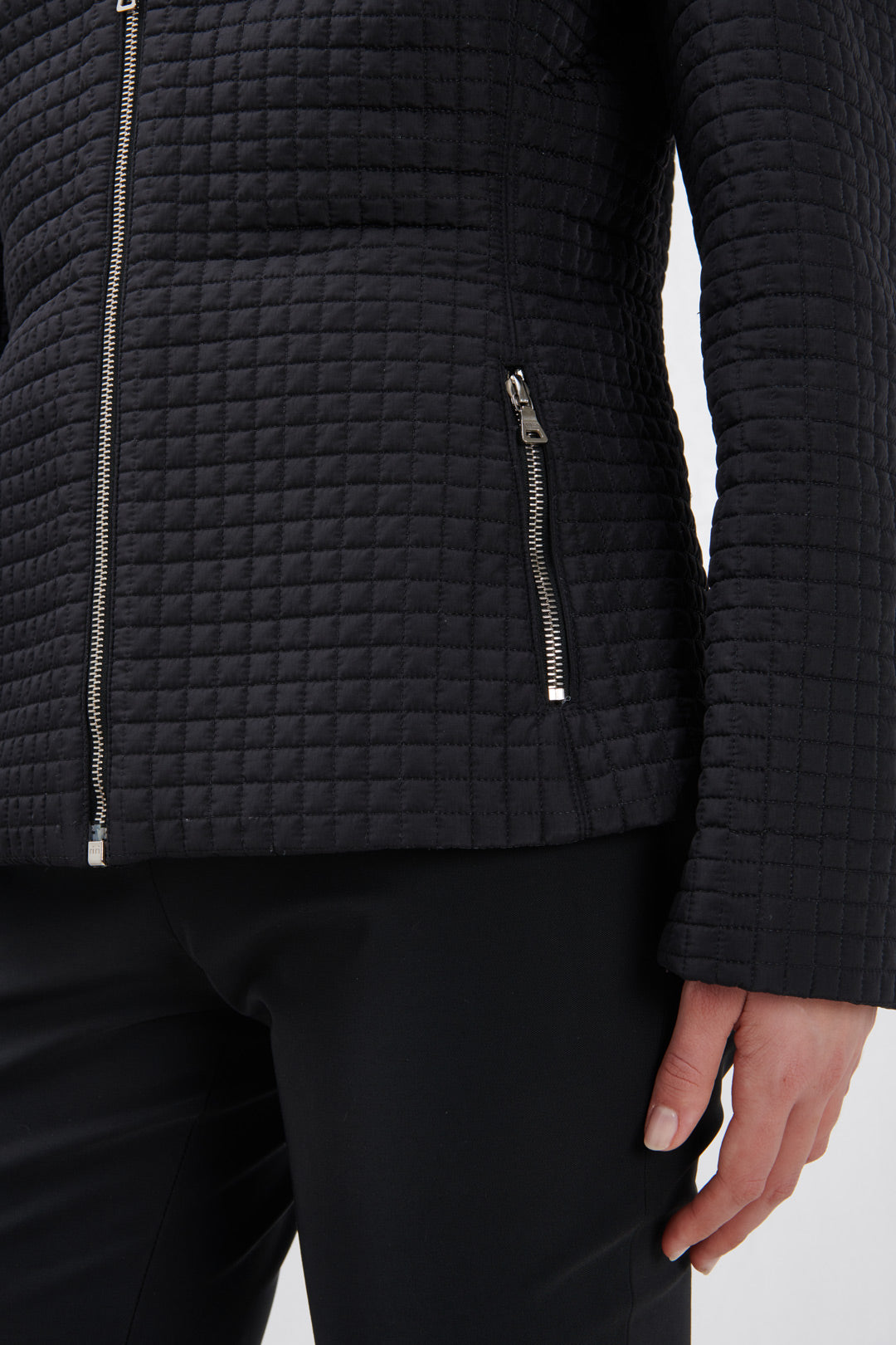 BLACK QUILTED JACKET