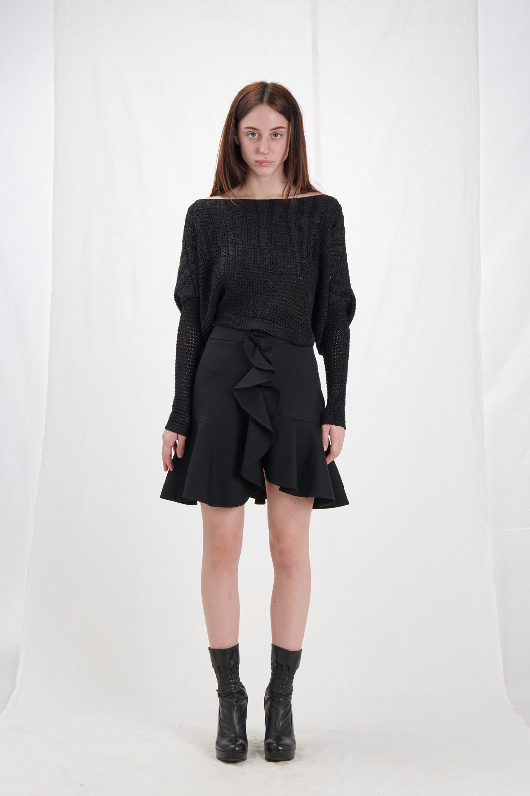 BLACK MINI SKIRT WITH RUFFLES