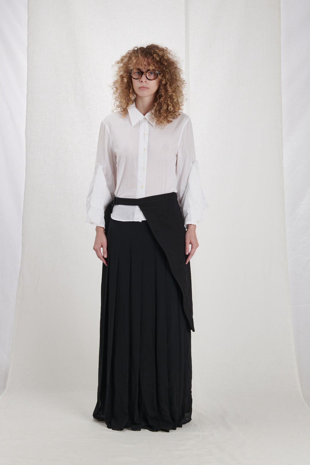 BLACK WOOL AND LINEN SKIRT