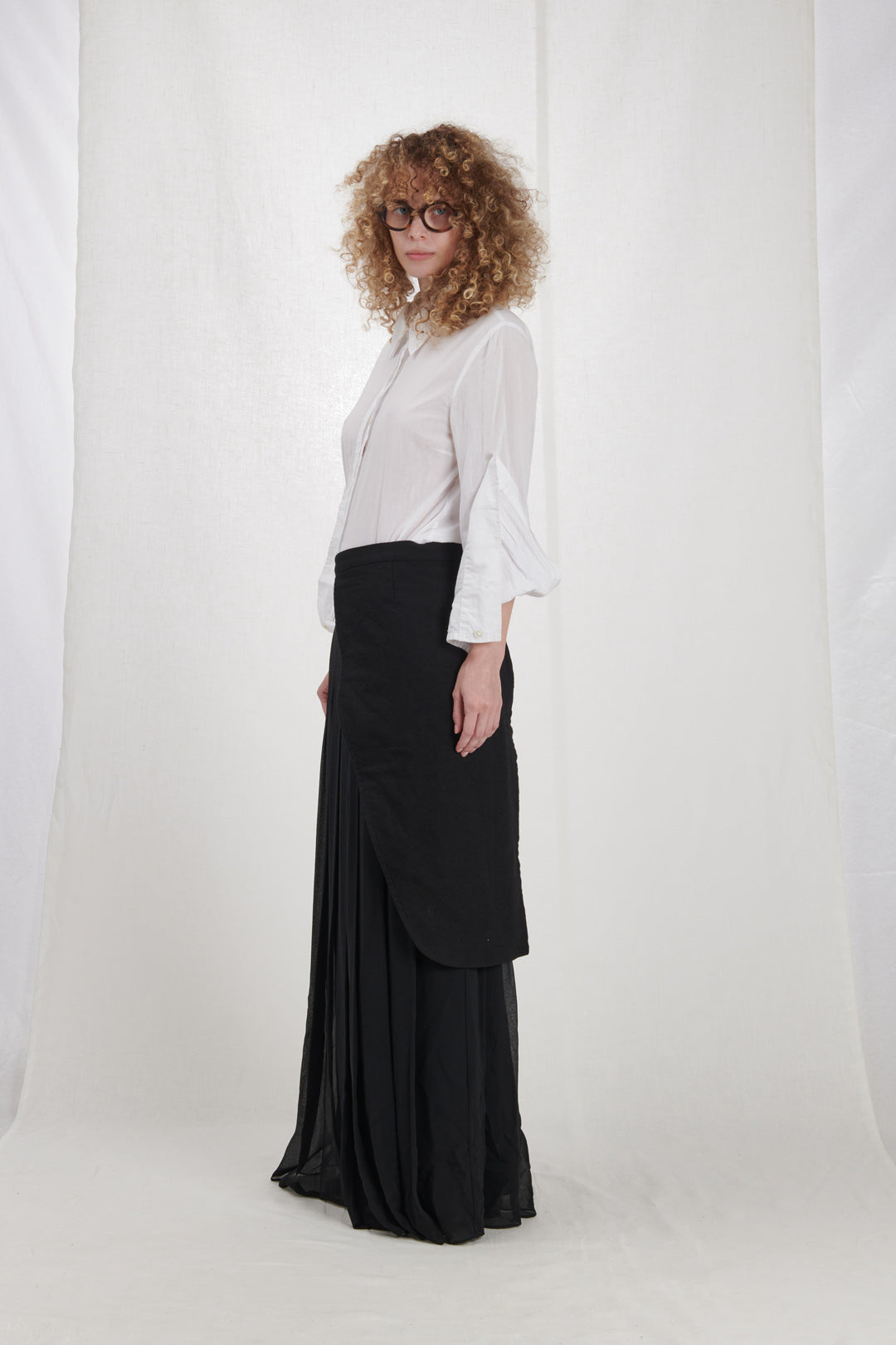 BLACK WOOL AND LINEN SKIRT