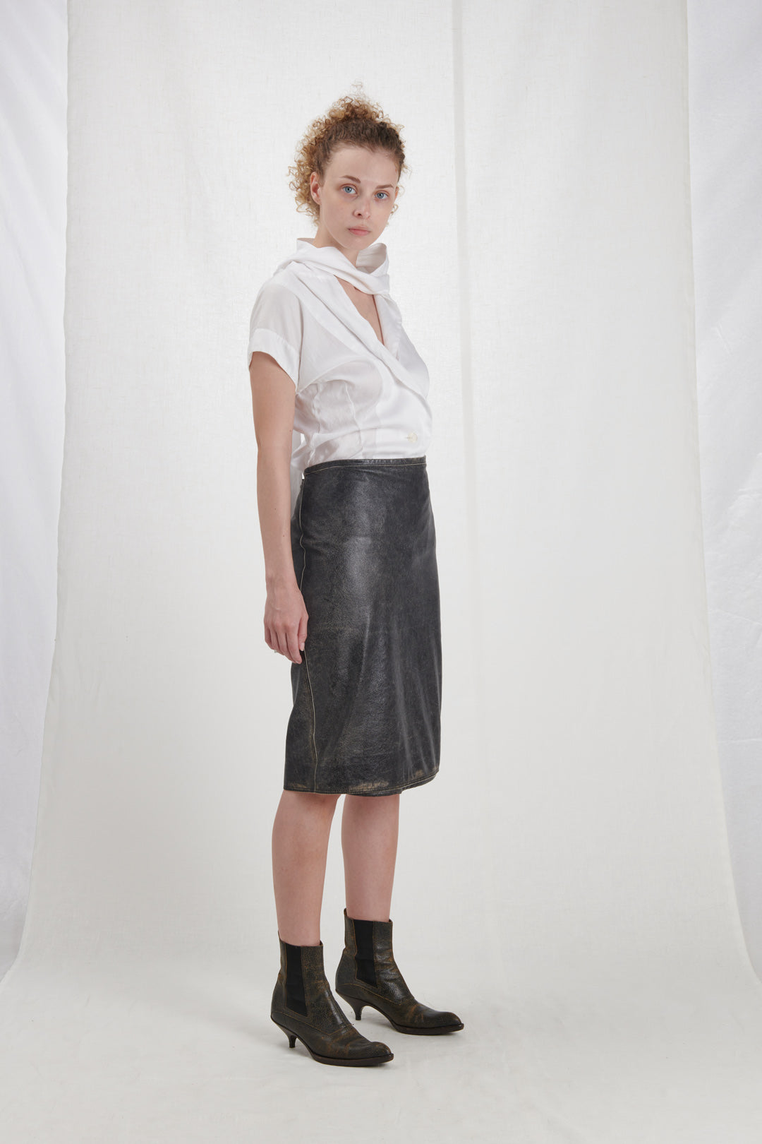 LEATHER PENCIL SKIRT