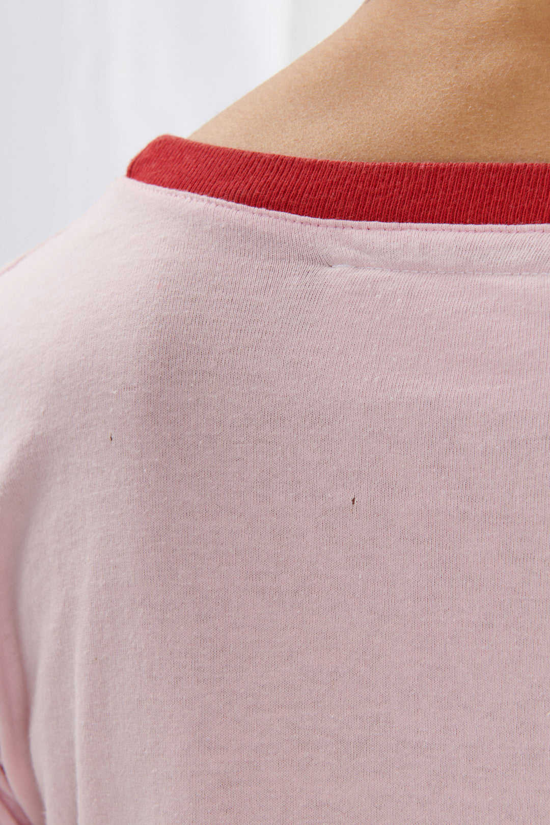 PINK T-SHIRT WITH RED PROFILES