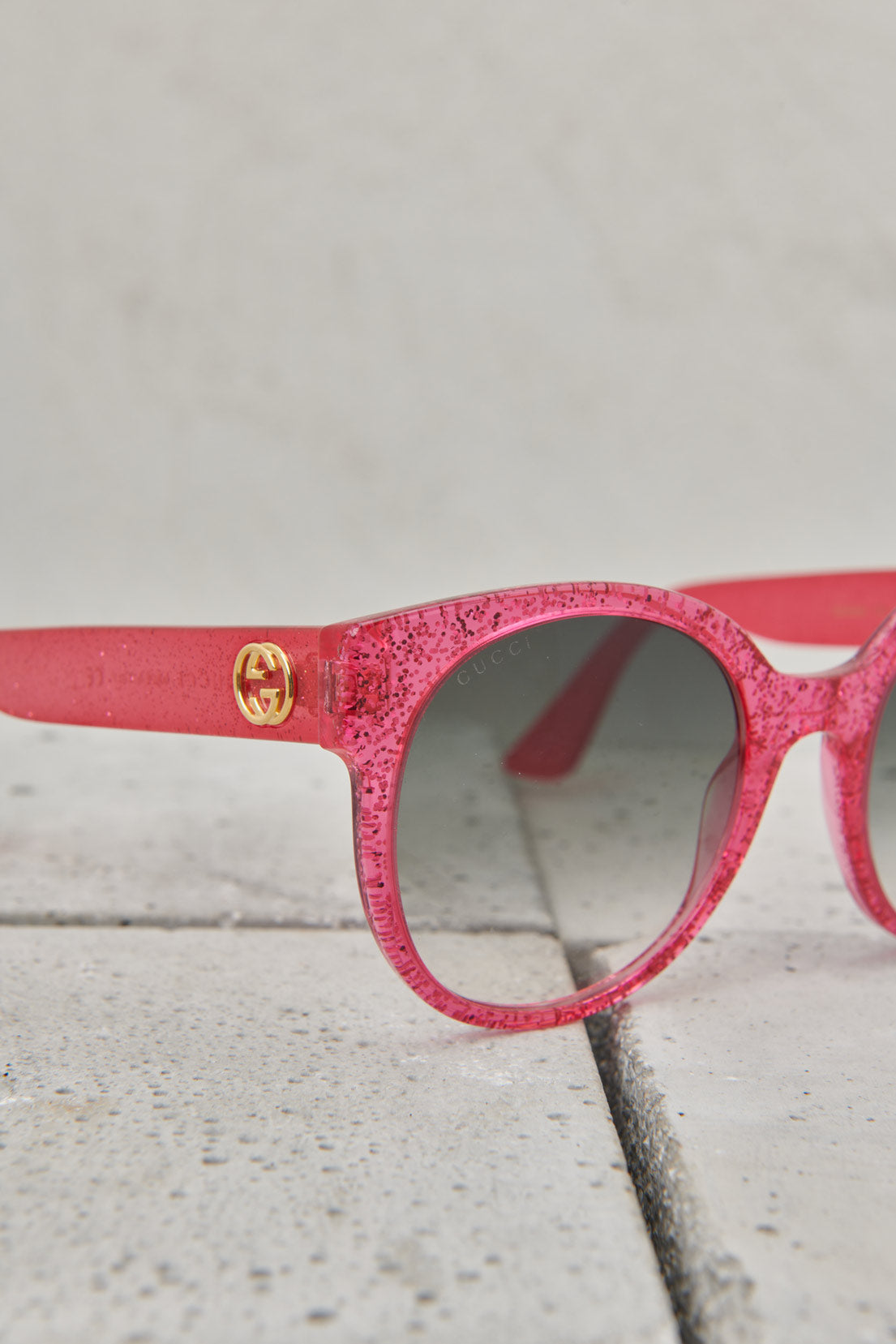 PINK GUCCI SUNGLASSES WITH GLITTER