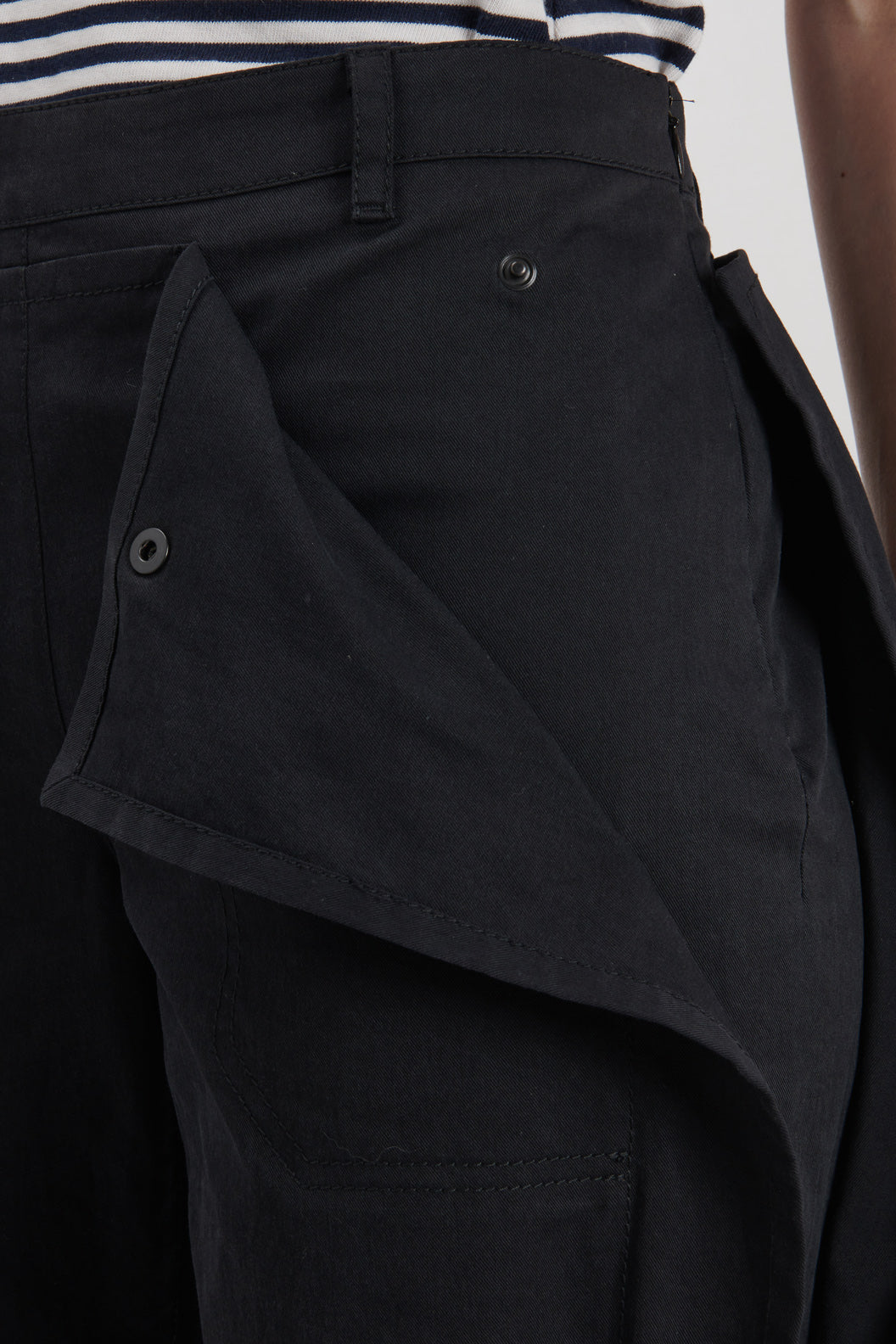 PANTALONE CARGO NERO