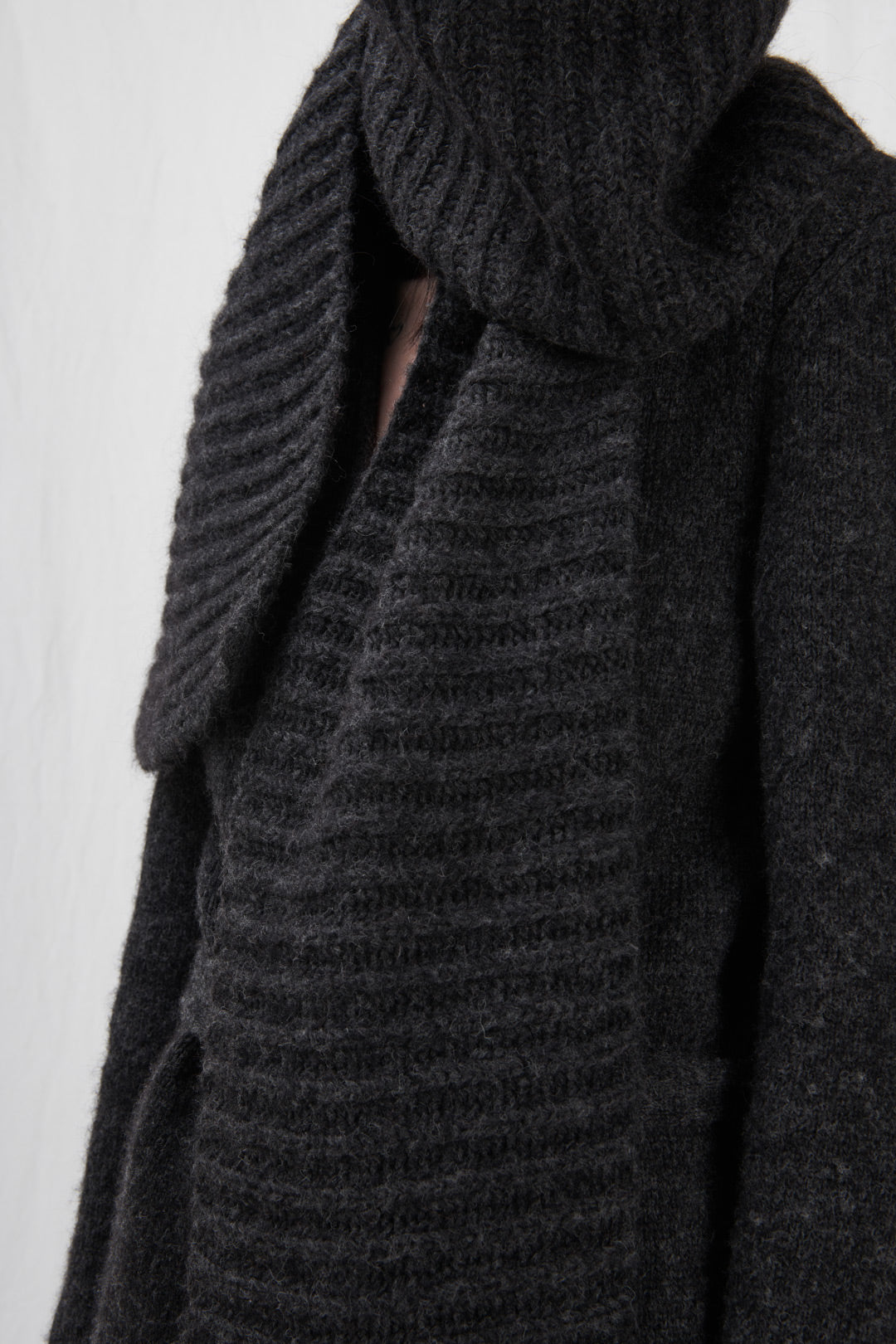 CHARCOAL GRAY CARDIGAN WITH BELT AND SCARF