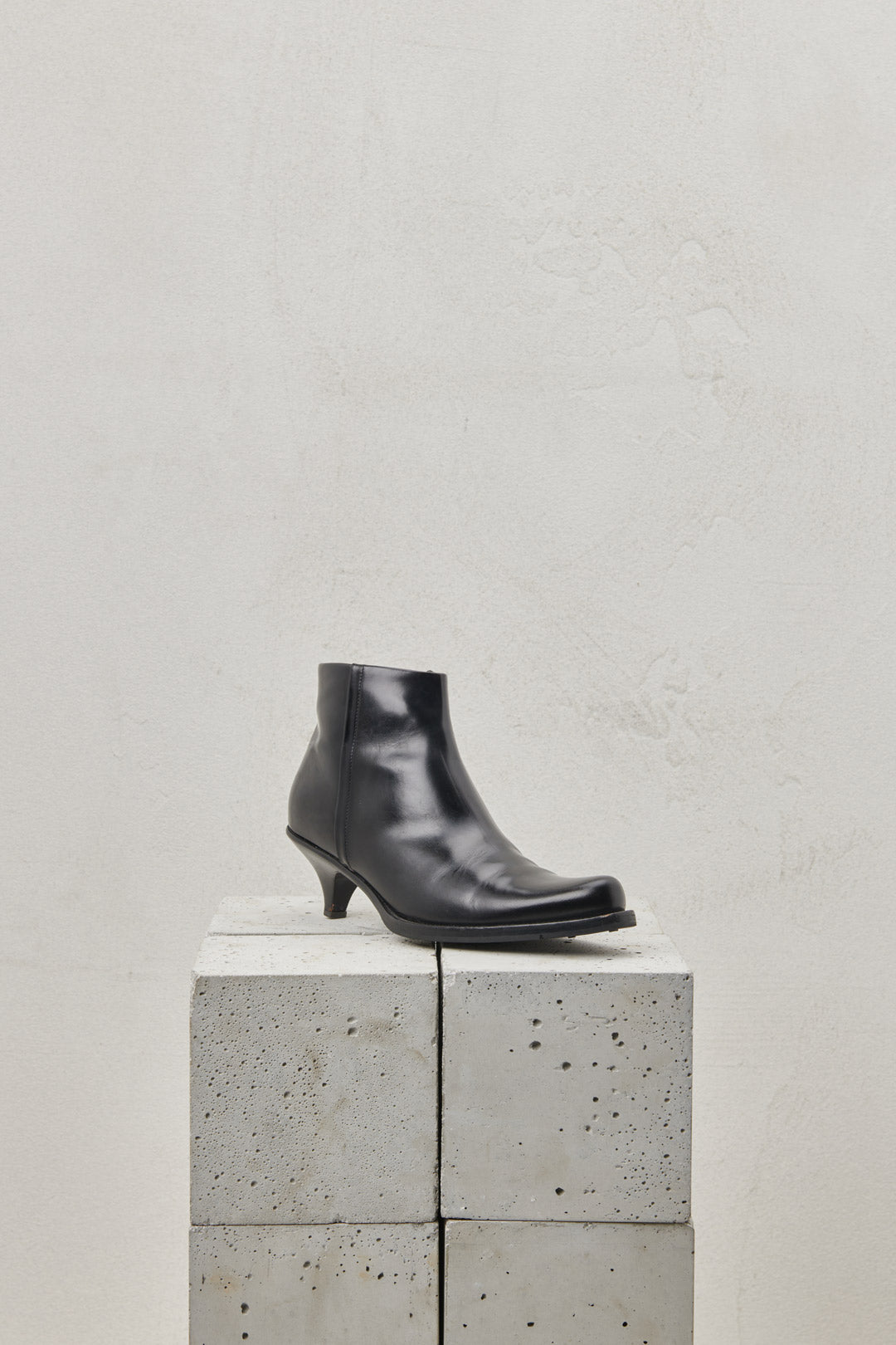 Pointed black ankle boot in brushed calf leather