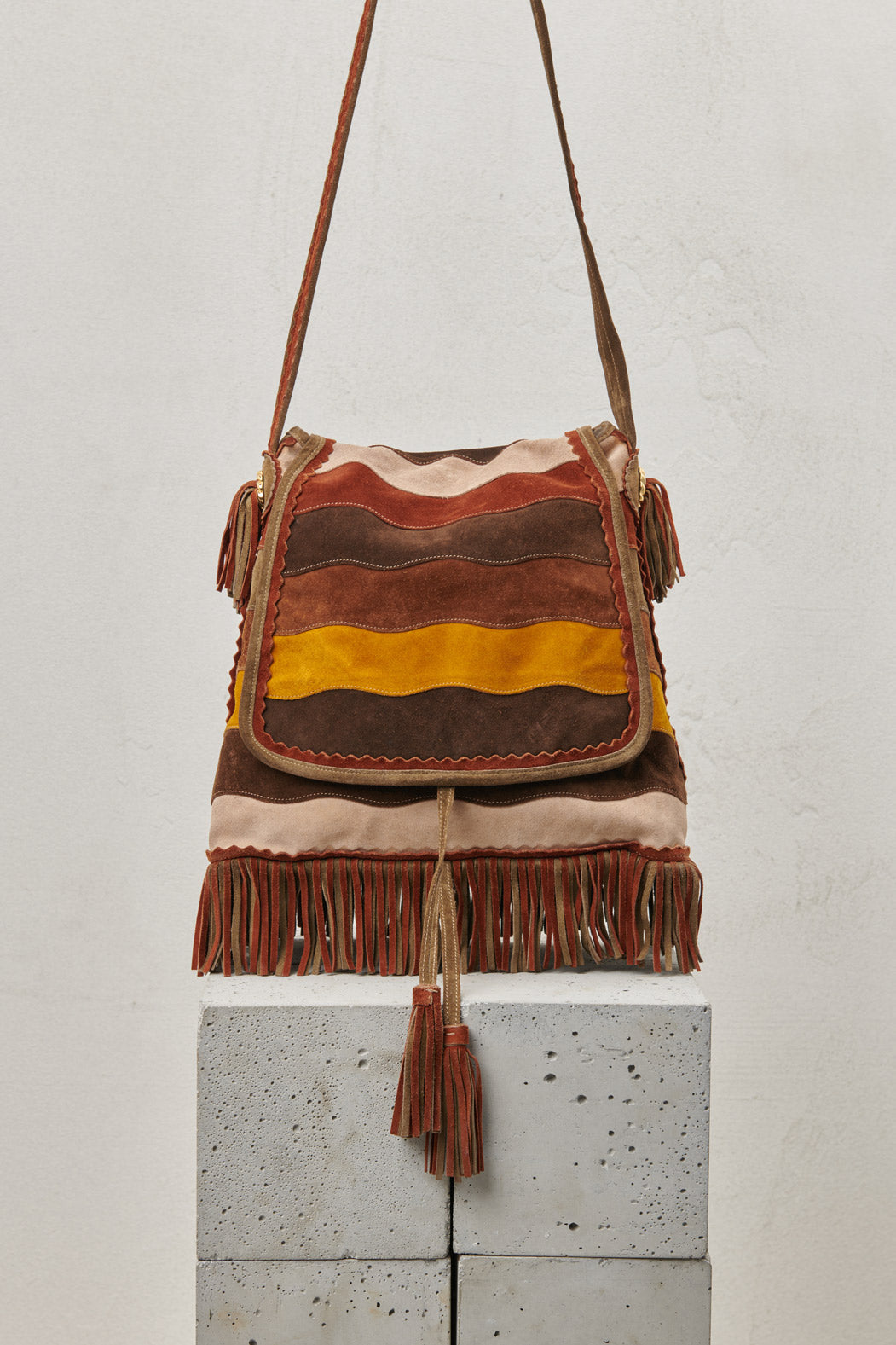 SUEDE SHOULDER BAG WITH FRINGES