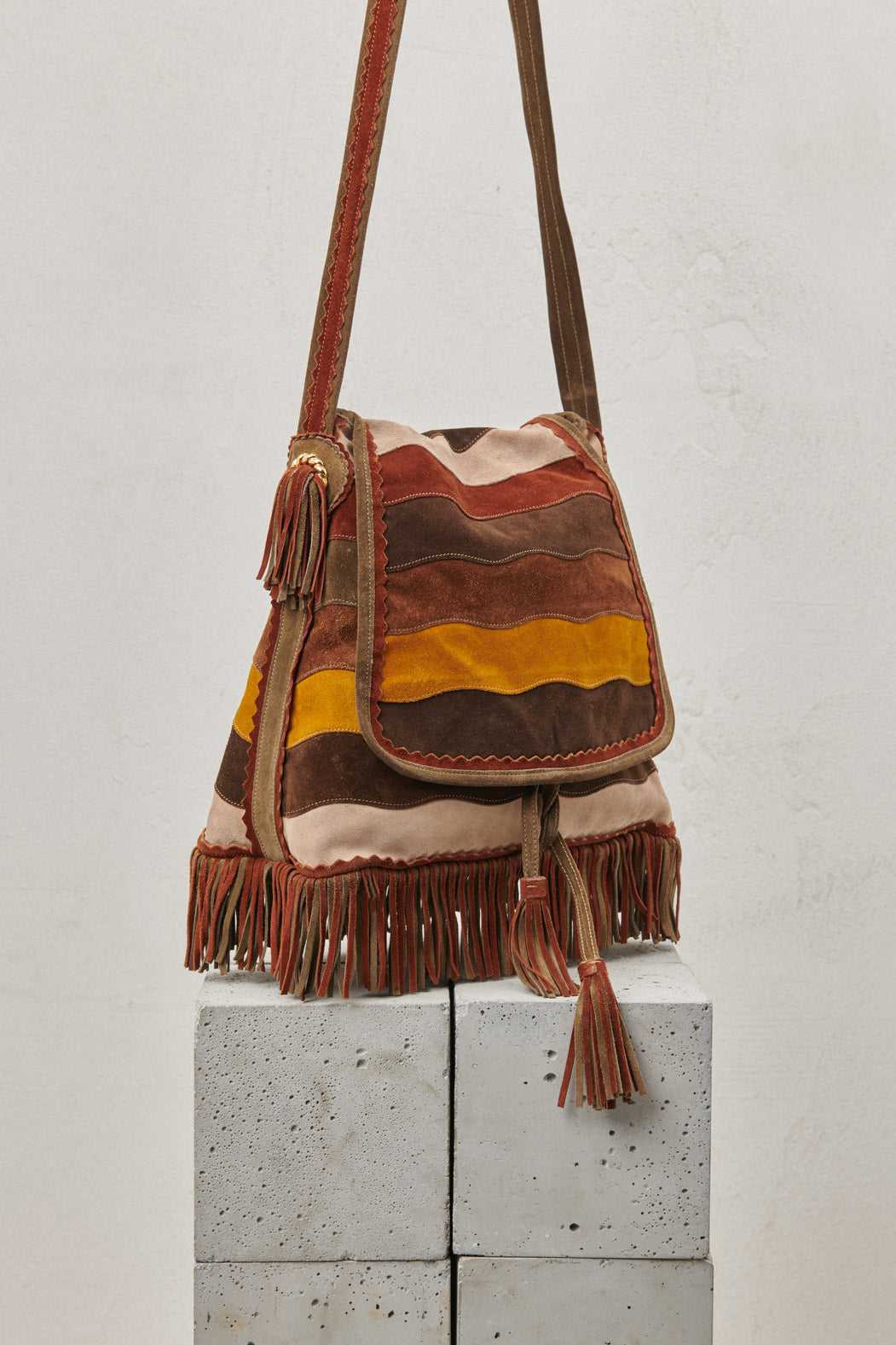 SUEDE SHOULDER BAG WITH FRINGES