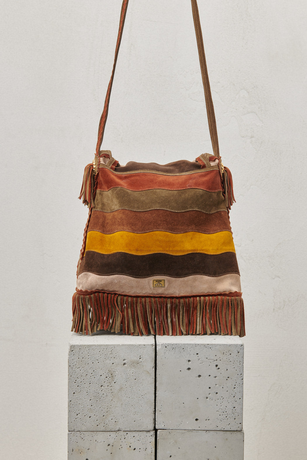 SUEDE SHOULDER BAG WITH FRINGES