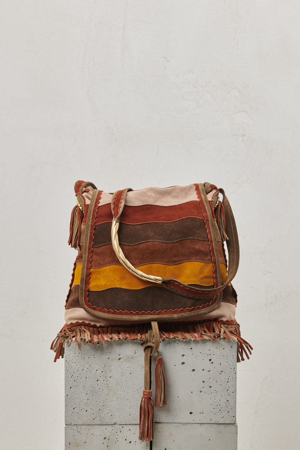 SUEDE SHOULDER BAG WITH FRINGES