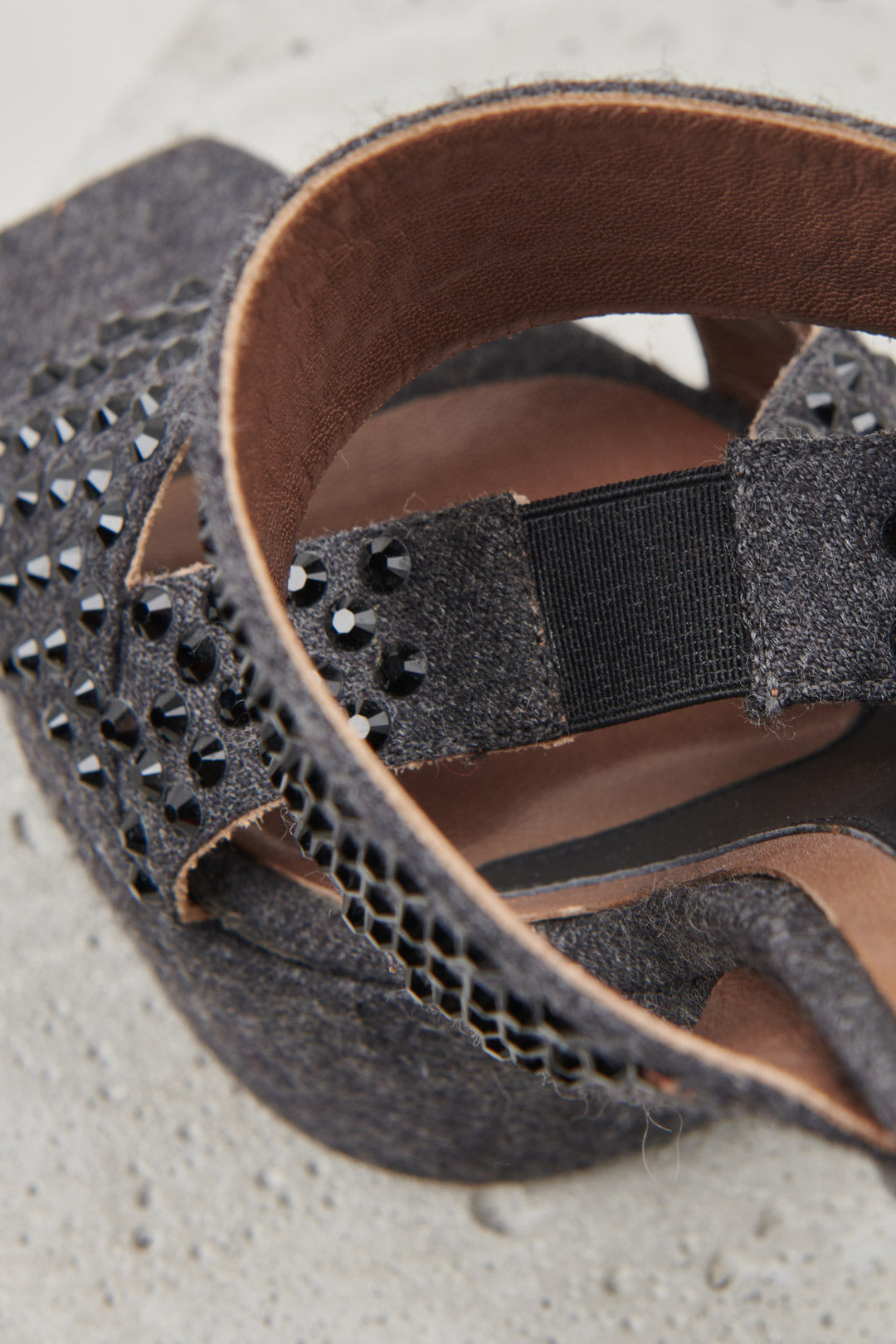 SANDAL IN BOILED WOOL AND BLACK DIAMOND RHINESTONE