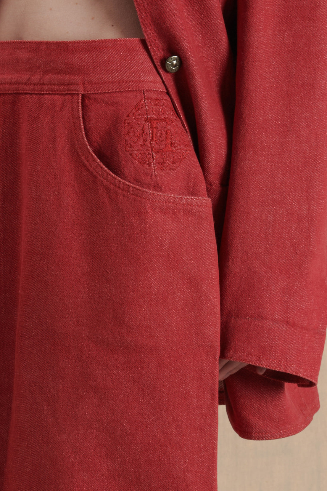 COMPLETO GIACCA E GONNA IN DENIM ROSSO