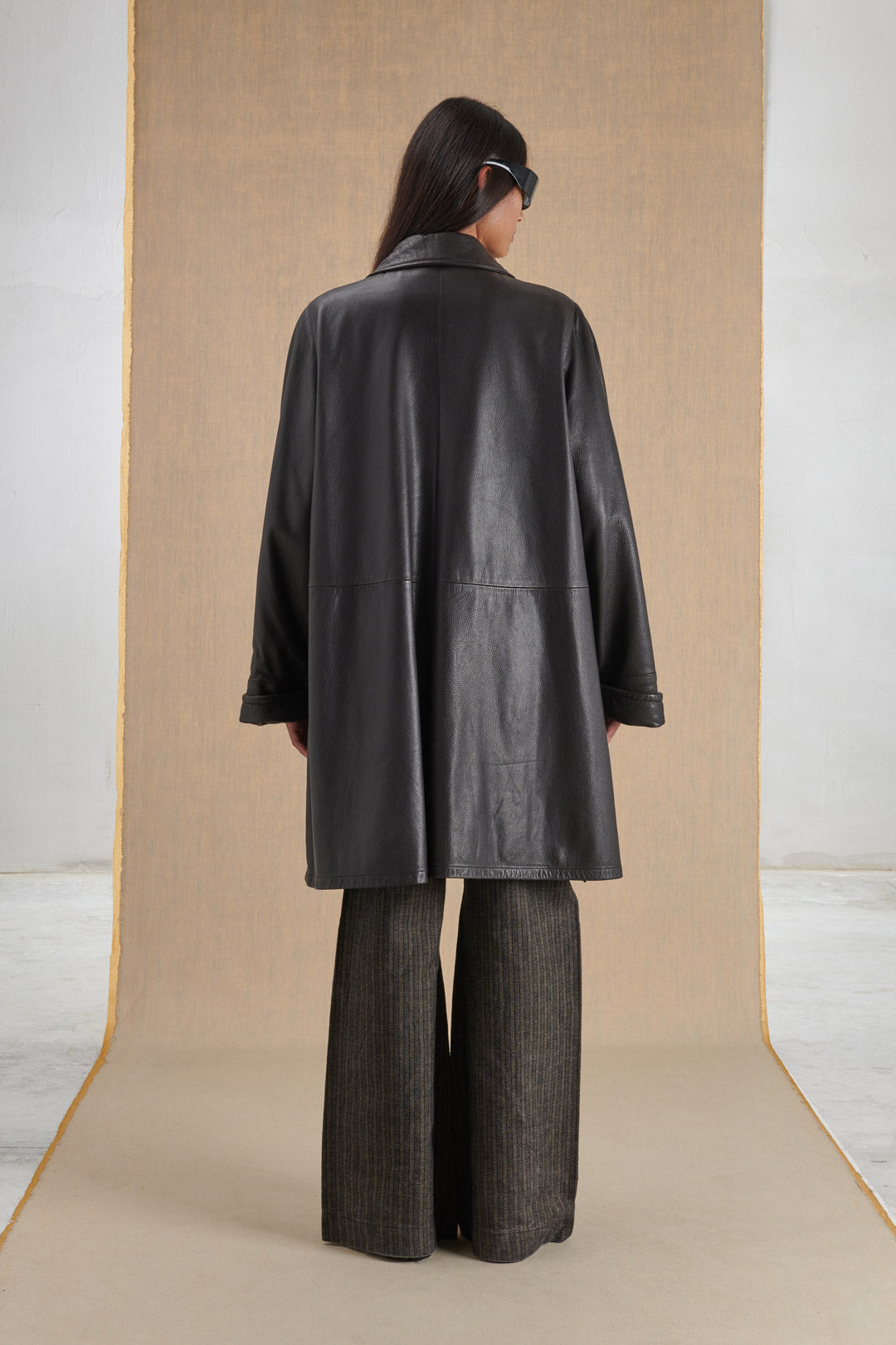 KNEE LEATHER COAT