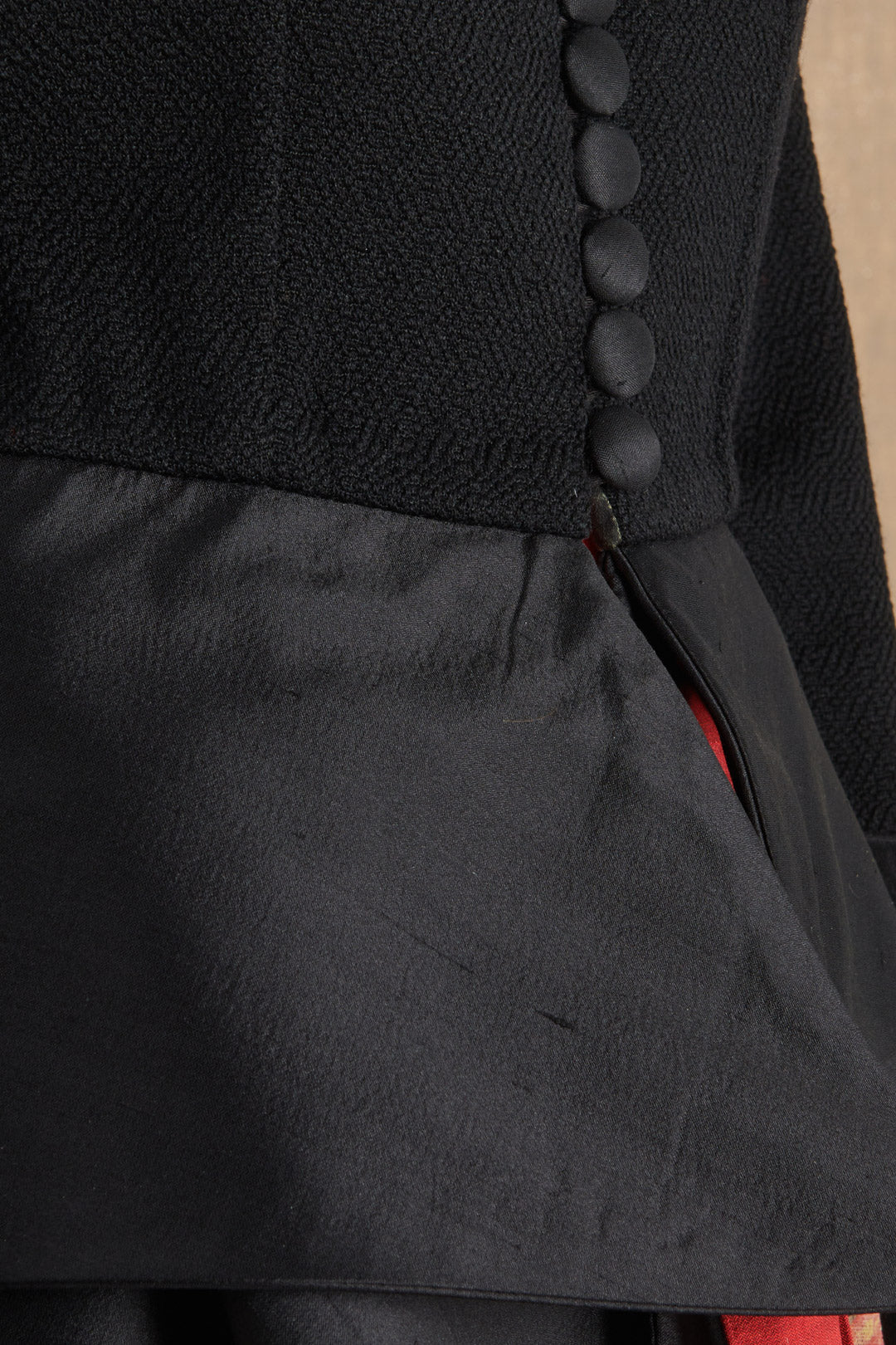 TALORED BLACK JACKET WITH BOURDEAUX RIBBONS