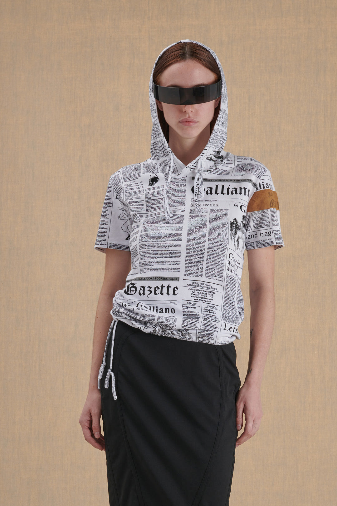 TSHIRT GALLIANO CON CAPPUCCIO E STAMPA