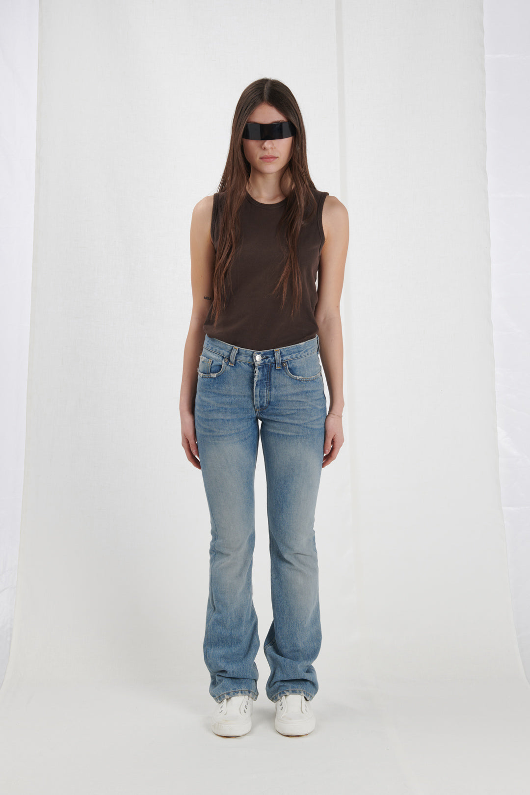 LIGHT LOW WAIST JEANS